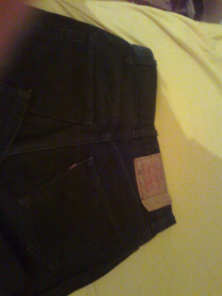 Pantalone-muske