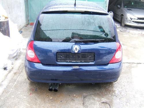 Renault-Clio-1-4---03