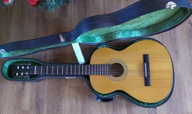 Klasicna gitara