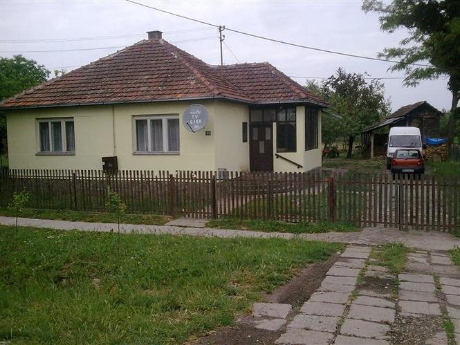 Kuća od 100m2 u Sirig