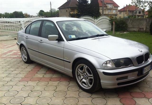 BMW-320-d--01