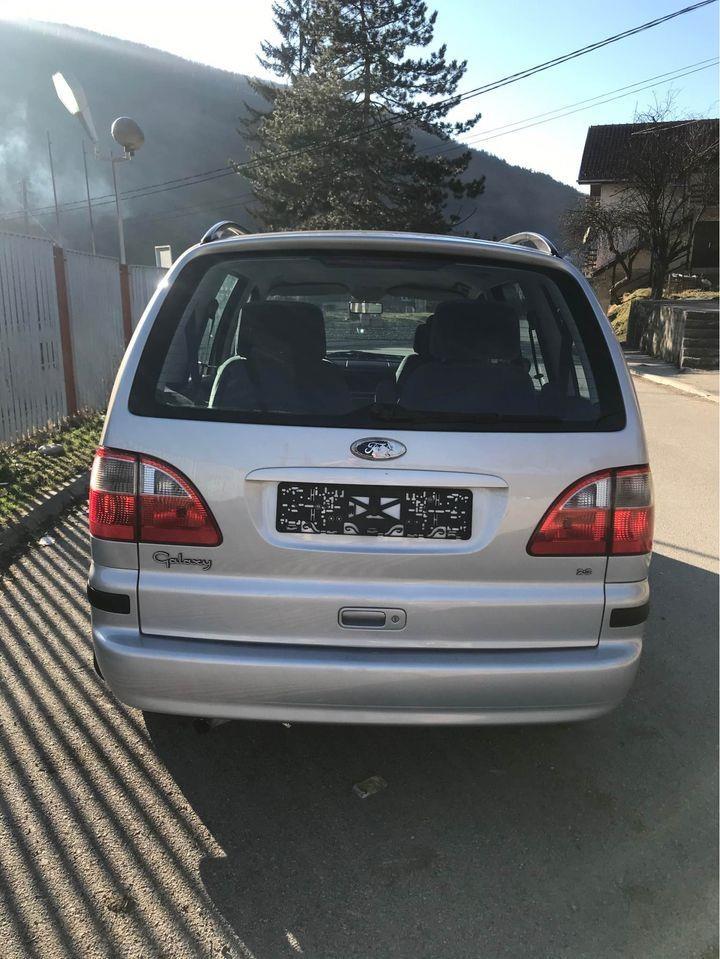 Ford-galaxy