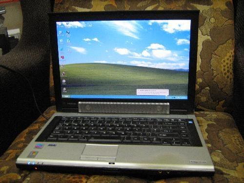LAPTOP TOSHIBA