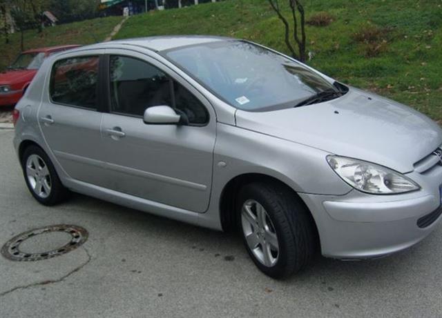 Peugeot-307-2-0-HDI--02