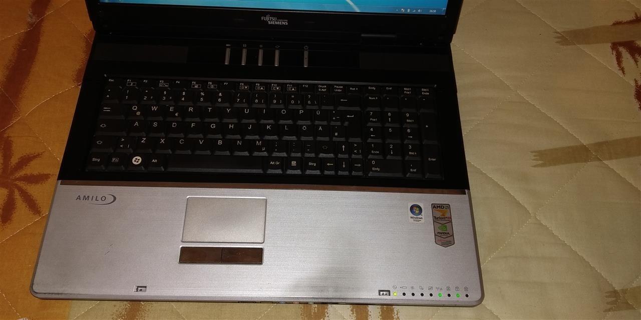 Fujitsu-Siemens-xa-2528