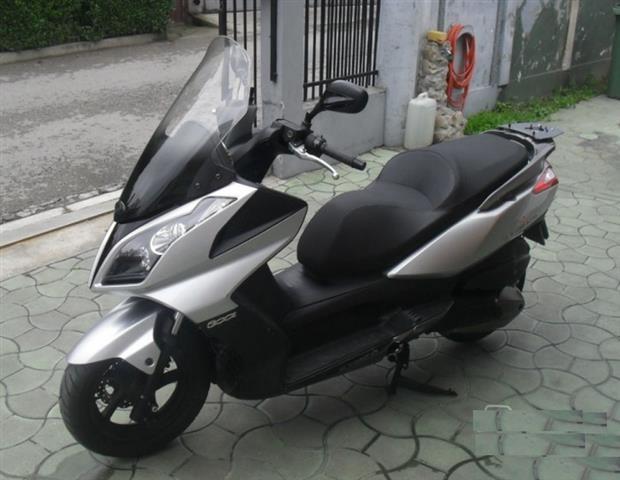 Kymco downtown 300i 2012