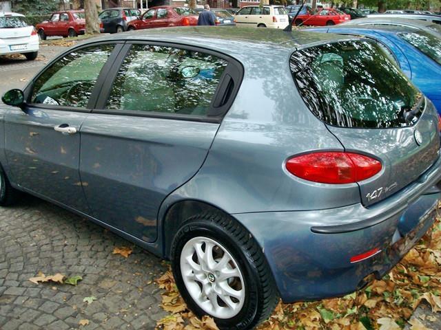 Alfa-Romeo--147---03