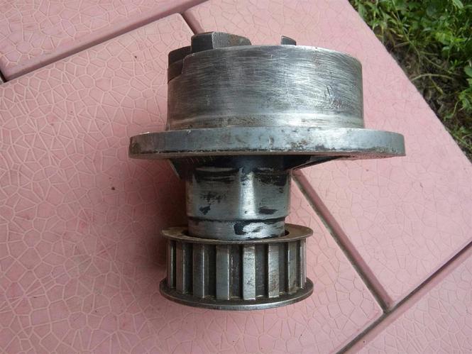 PUMPA ZA VODU OPEL GM 