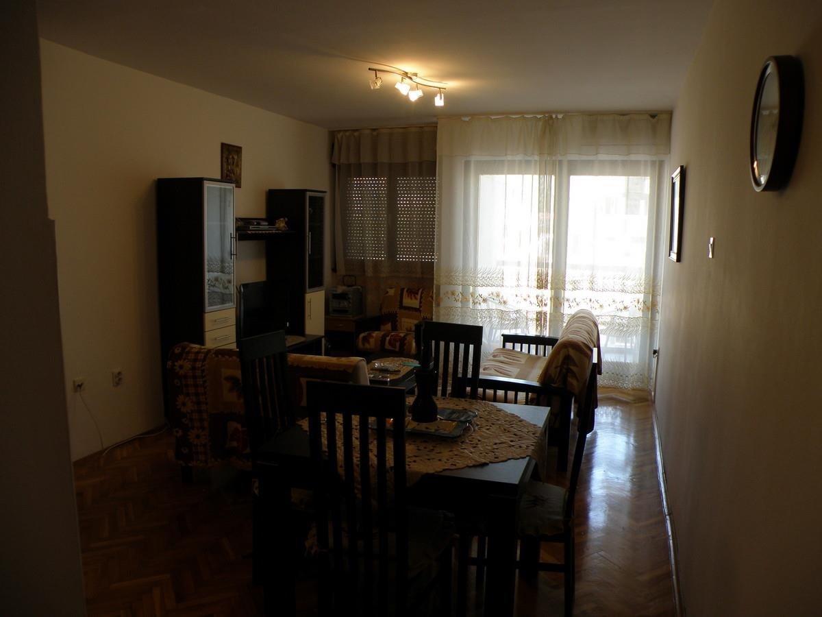 Dvosoban-stan-Dositejeva