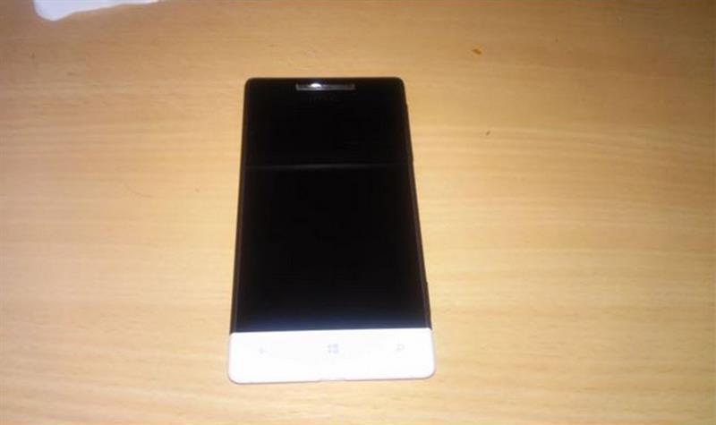 HTC-8S