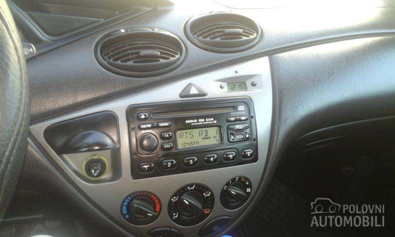 FORD-FOCUS