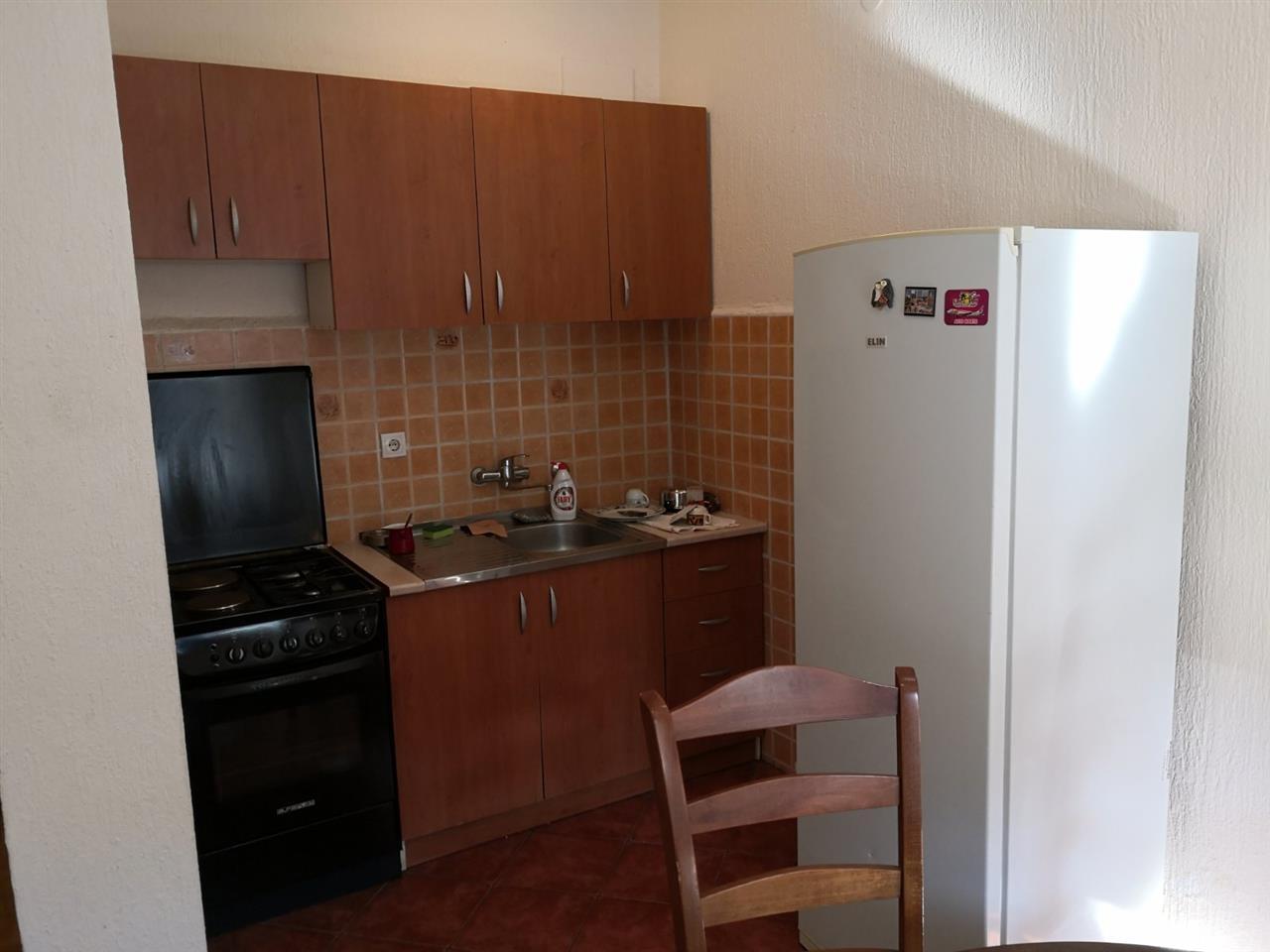Izdajem-stan-Beograd-