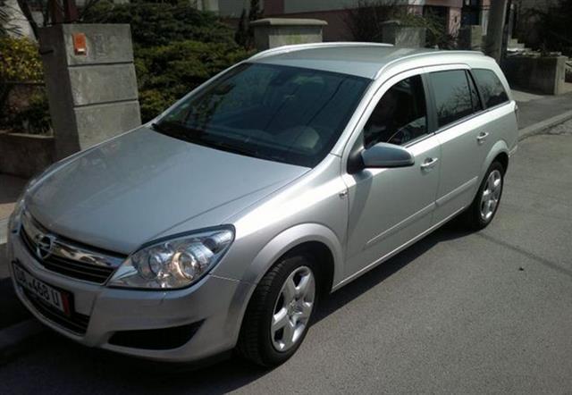 Opel-Astra-CDTI--07