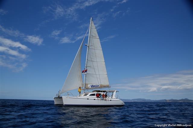Jedrilica katamaran  45ft