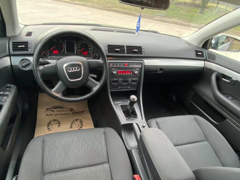 AUDI-A4