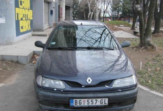 Renault-Laguna-2-0-sekvent--98