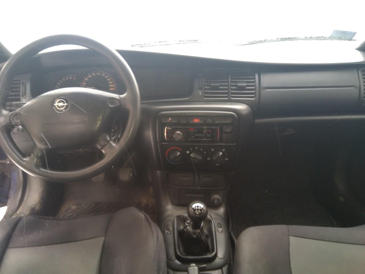 Opel-vektra-b