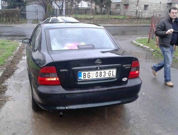Opel-Vectra-CDX--98