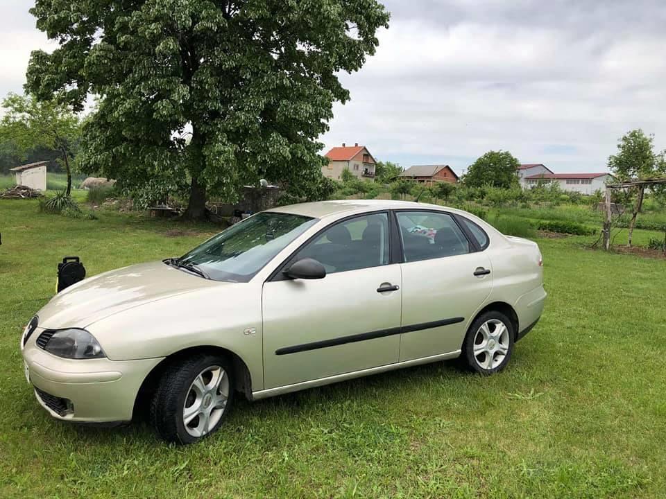 Seat-Cordoba-1-4