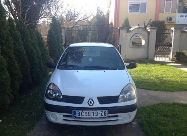 Renault-Clio-1-2--05