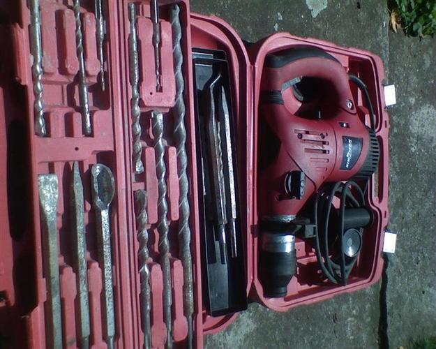 Hilti busilica