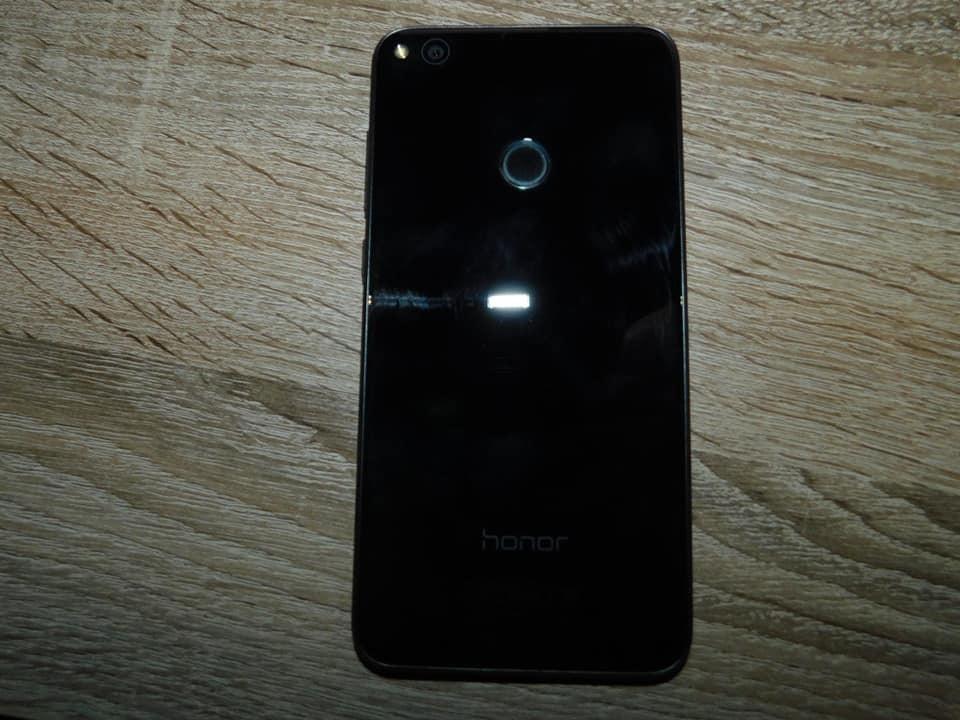 Honor-8-Lite