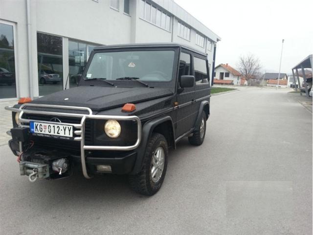 Mercedes Benz G 300 d -90