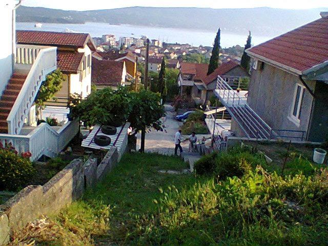 Plac od 313m2 u Tivtu