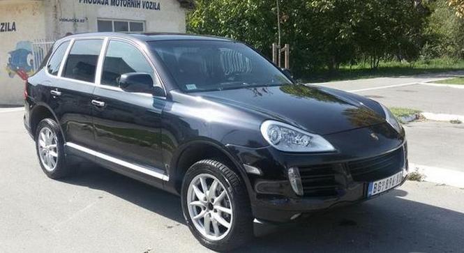 Porsche Cayenne 4.8 S -07