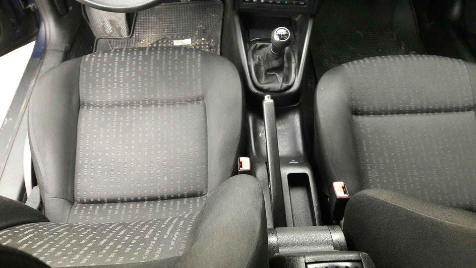 Golf-4-1-9-SDI--2002G