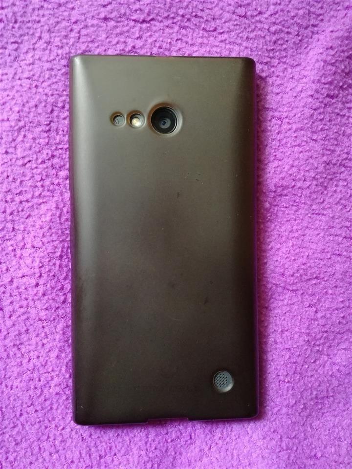 Nokia-Lumia-735