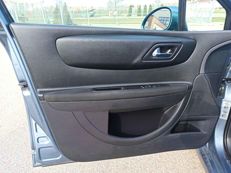 Citroen-c4-1-6-benzin-2007g