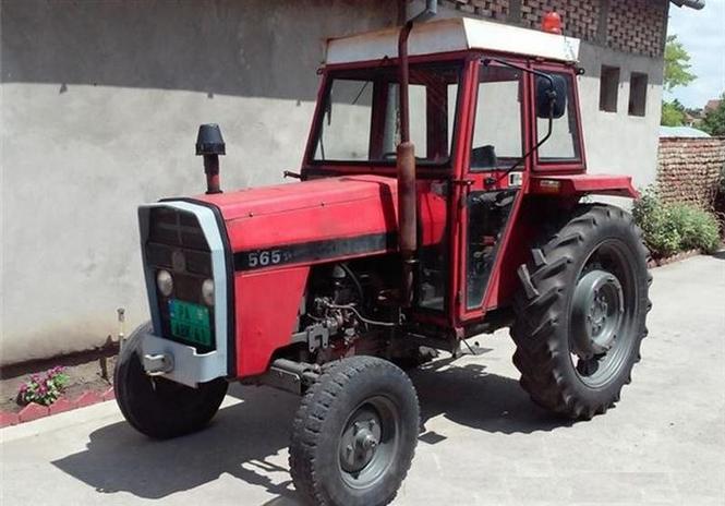 Traktor IMT 565