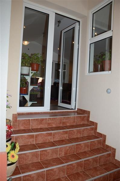 Stan-od-90m2-u-Beograd-Vozdovac