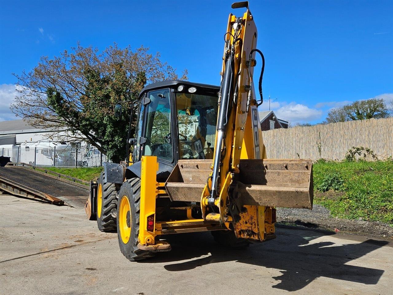 2018-JCB-4CX