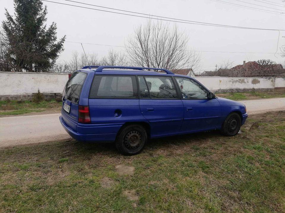 Opel-astra-f-1-7td