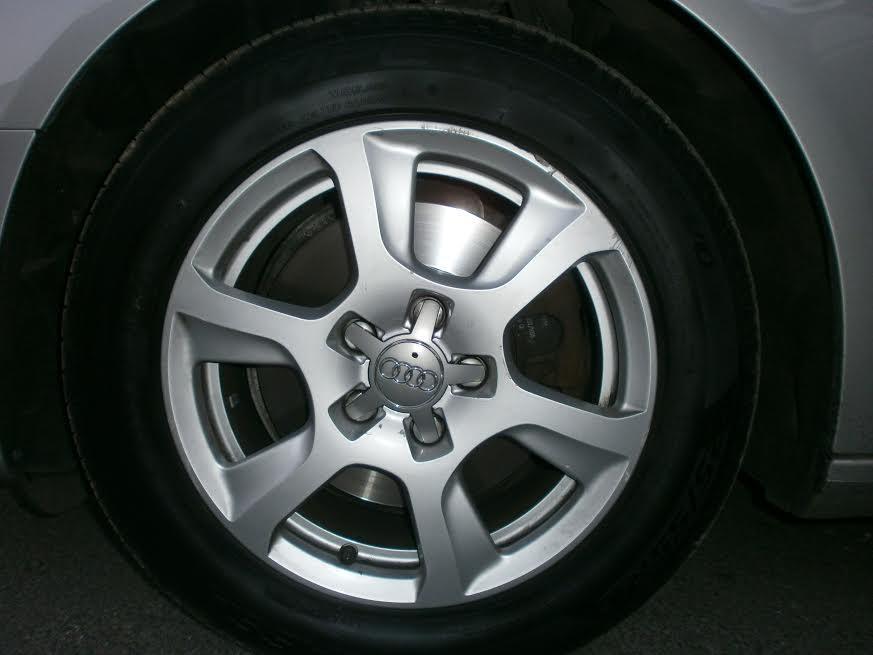 Audi-A4--10