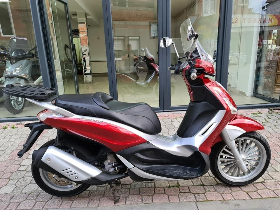 Piaggio-Beverly-300ie-2010-godina