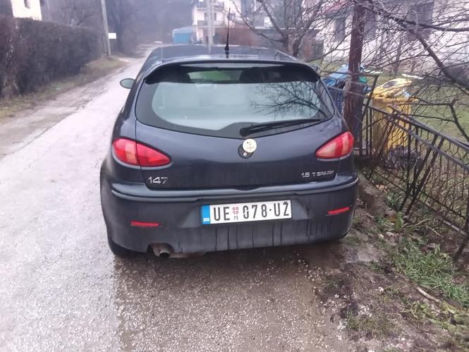 Alfa 147 delovi
