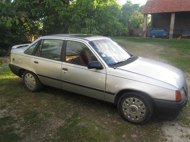 Opel-Kadett--89