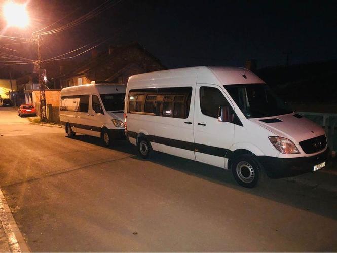 Kombi prevoz putnika,auta i robe