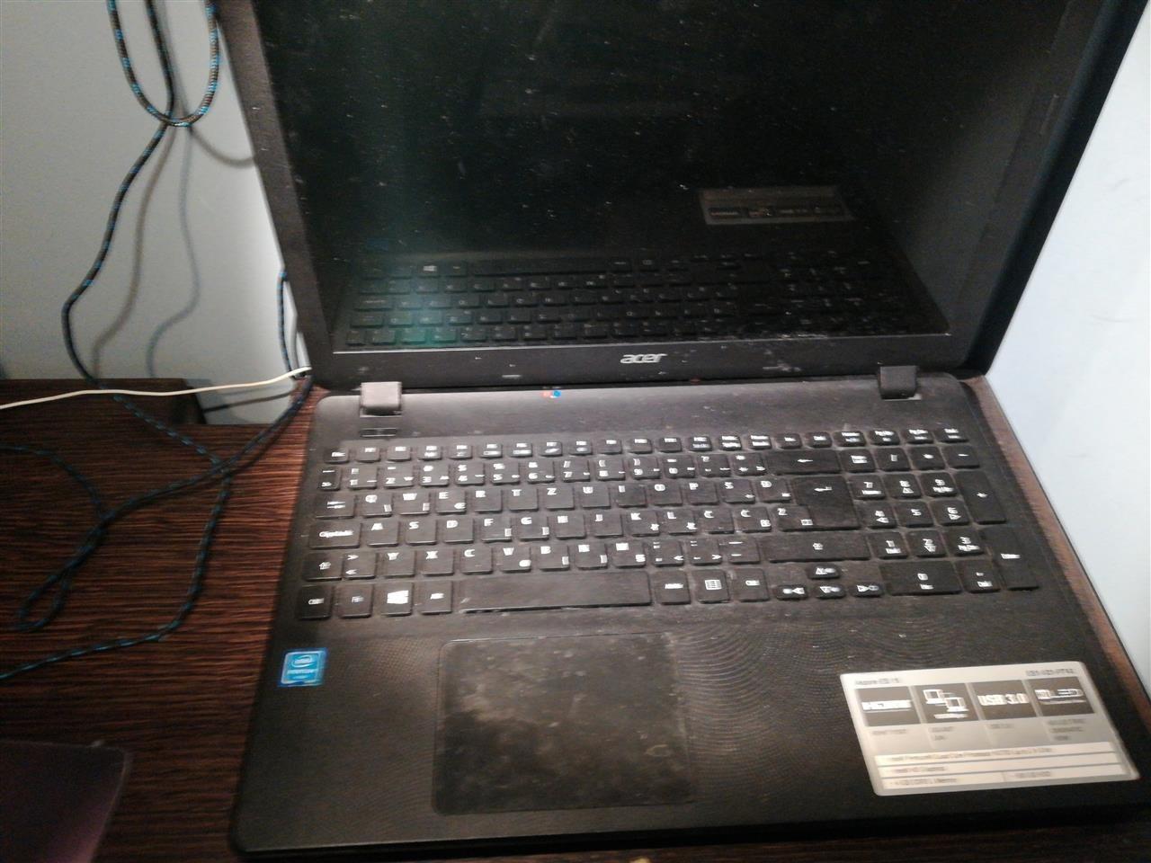 ACER-LAPTOP-