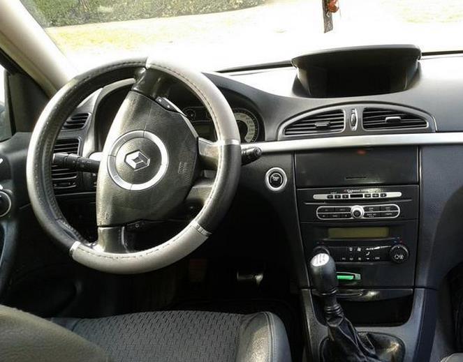 Renault-Laguna--05-RUMA