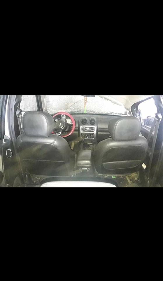 Jeep---Cherokee----