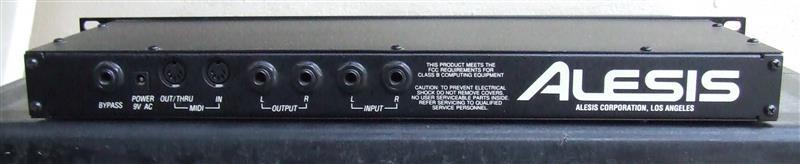 Alesis-Midiverb-3---------------------------------