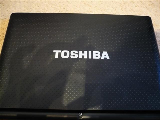 Toshiba-nb500-notebook