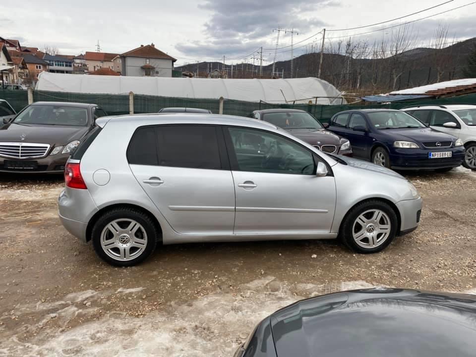 VW-GOLF-V