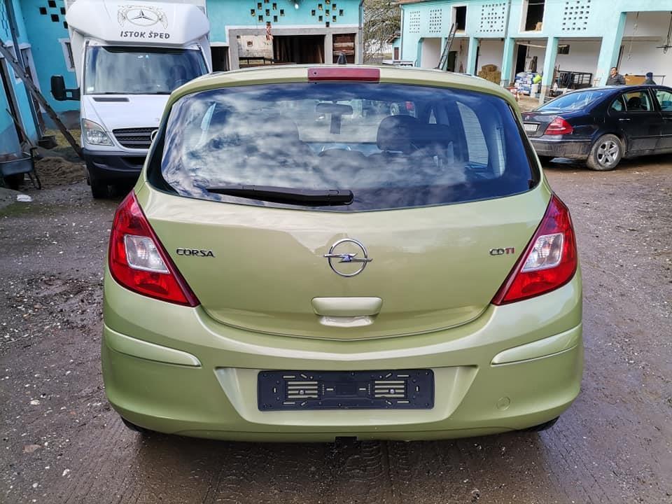 Opel-Corsa-D-1-3-CDTI-2006-god