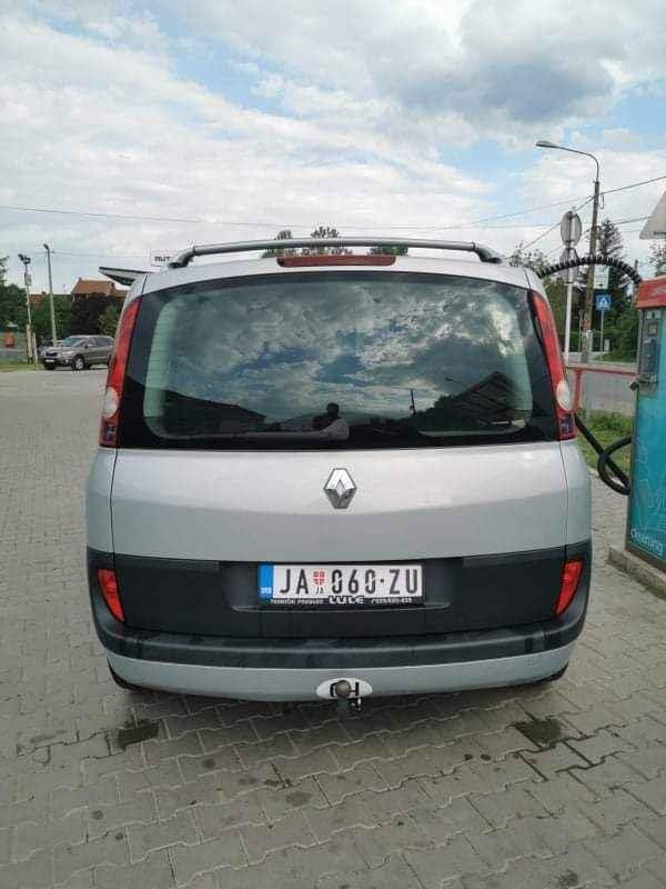 Renault-Espace-2-0t