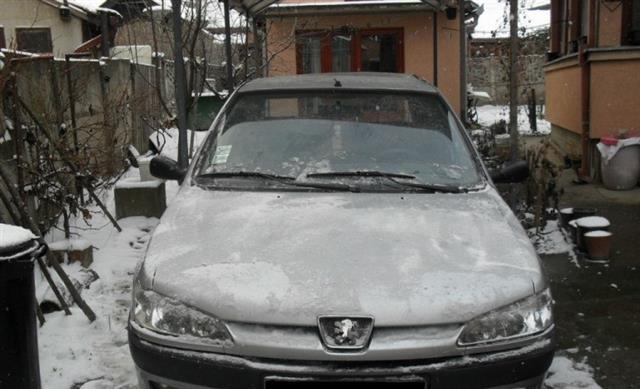 Peugeot 305 open -02